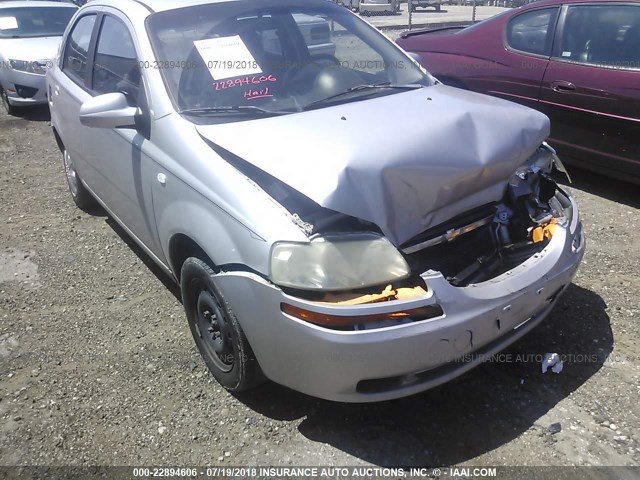 KL1TD56626B666324 - 2006 CHEVROLET AVEO LS SILVER photo 6