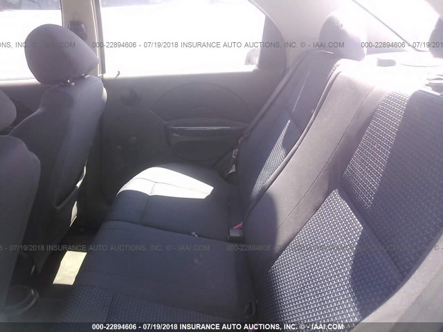 KL1TD56626B666324 - 2006 CHEVROLET AVEO LS SILVER photo 8