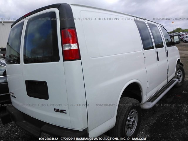 1GTW7FCF8F1902598 - 2015 GMC SAVANA G2500 WHITE photo 4