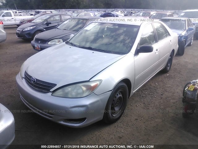 JTDBE32K320106911 - 2002 TOYOTA CAMRY LE/XLE/SE Qızıl foto 2