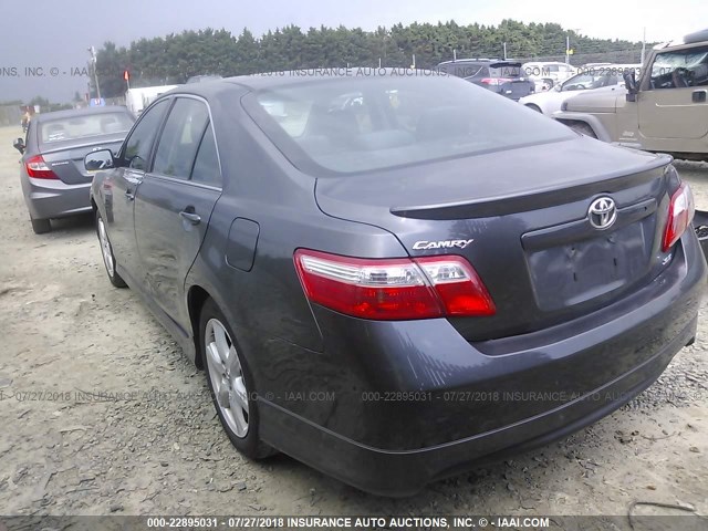 4T1BE46K69U871559 - 2009 TOYOTA CAMRY SE/LE/XLE ნაცრისფერი ფოტო 3