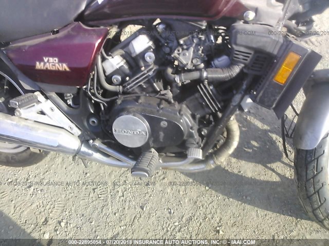 JH2PC1312EM000900 - 1984 HONDA VF500 C BURGUNDY photo 8