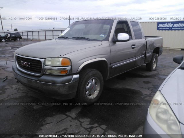 1GTEK19T2YZ157894 - 2000 GMC NEW SIERRA K1500 SILVER photo 2