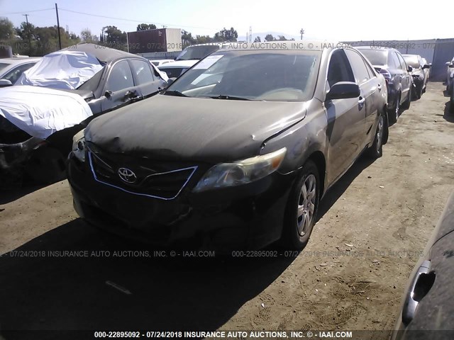 4T4BF3EK5BR177580 - 2011 TOYOTA CAMRY SE/LE/XLE შავი ფოტო 2