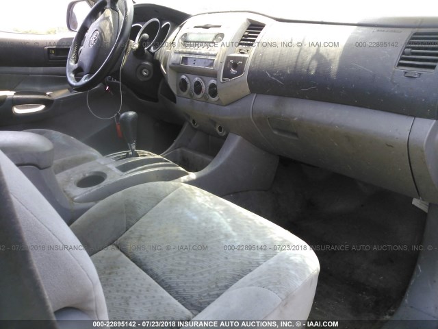 5TETU62N85Z131357 - 2005 TOYOTA TACOMA PRERUNNER ACCESS CAB SILVER photo 5