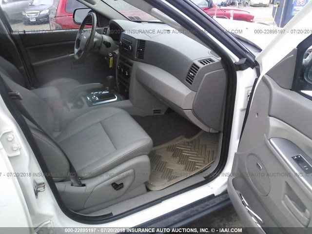 1J8HR48P07C590140 - 2007 JEEP GRAND CHEROKEE LAREDO/COLUMBIA/FREEDOM 白色 照片 5