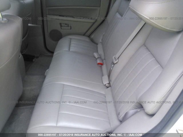 1J8HR48P07C590140 - 2007 JEEP GRAND CHEROKEE LAREDO/COLUMBIA/FREEDOM 白色 照片 8