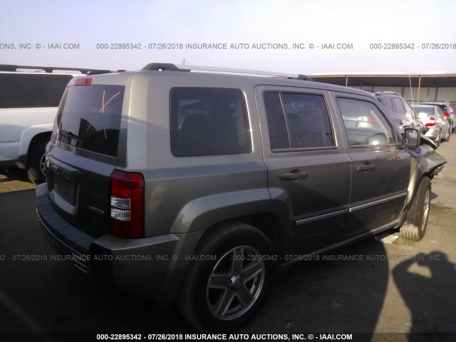 1J8FT48W38D518487 - 2008 JEEP PATRIOT LIMITED GRAY photo 4