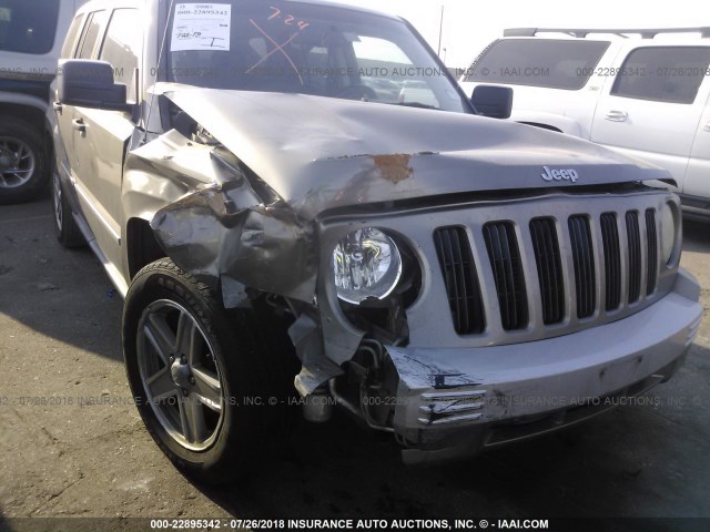 1J8FT48W38D518487 - 2008 JEEP PATRIOT LIMITED GRAY photo 6