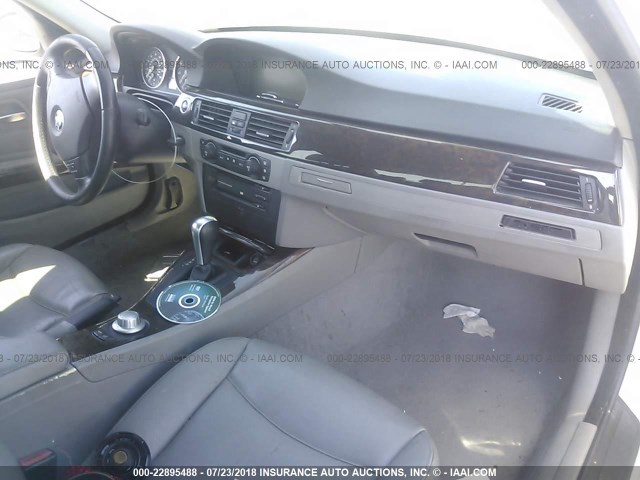 WBAVB13506PT24351 - 2006 BMW 325 I SILVER photo 5