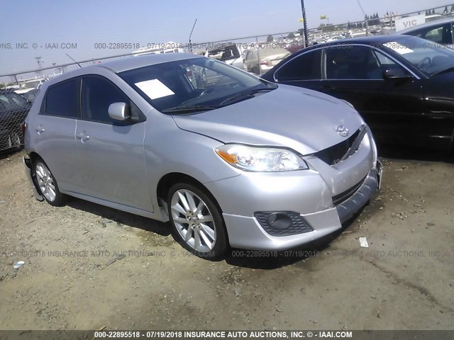 2T1GE40E09C005124 - 2009 TOYOTA COROLLA MATRIX XRS SILVER photo 1