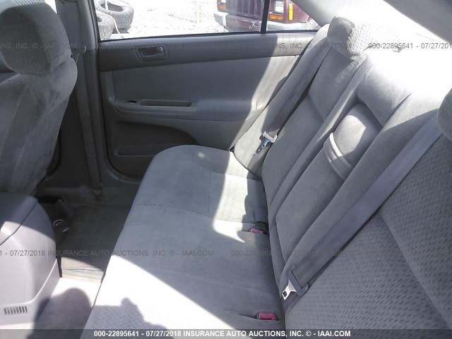 4T1BE32K52U075794 - 2002 TOYOTA CAMRY LE/XLE/SE 银色 照片 8