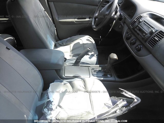4T1BE32K24U875391 - 2004 TOYOTA CAMRY LE/XLE/SE Boz foto 5
