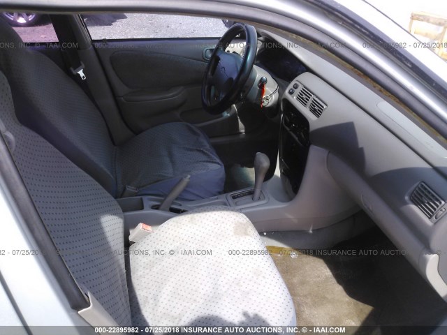 1Y1SK5483YZ414893 - 2000 CHEVROLET GEO PRIZM LSI 灰色 照片 5