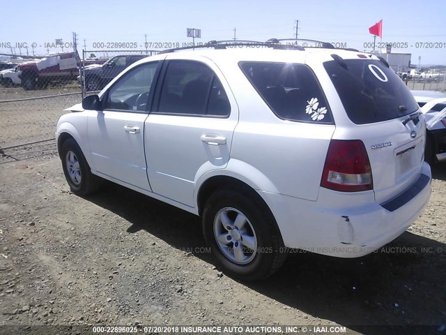 KNDJD733765647370 - 2006 KIA SORENTO EX/LX WHITE photo 3