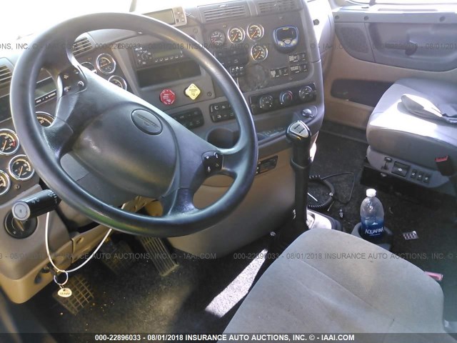 1FUJGLDRXCSBA3632 - 2012 FREIGHTLINER CASCADIA 125  Unknown photo 5