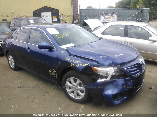 4T4BF3EK3BR155612 - 2011 TOYOTA CAMRY SE/LE/XLE ლურჯი ფოტო 1