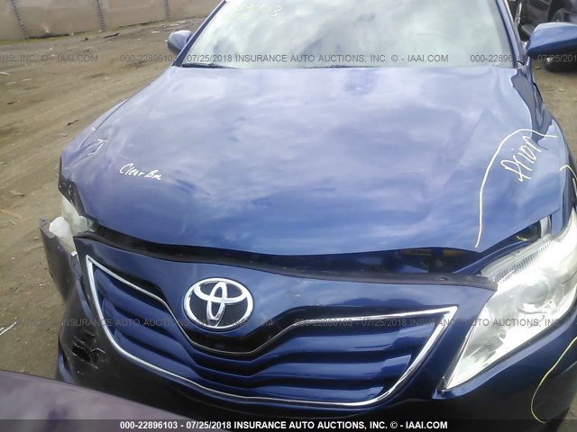 4T4BF3EK3BR155612 - 2011 TOYOTA CAMRY SE/LE/XLE ლურჯი ფოტო 6