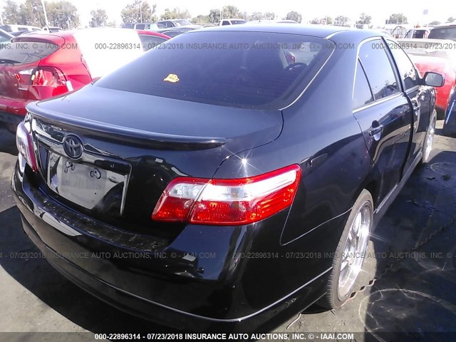 4T1BK46K79U086055 - 2009 TOYOTA CAMRY SE/LE/XLE BLACK photo 4