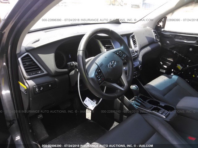KM8J33A44HU524170 - 2017 HYUNDAI TUCSON LIMITED/SPORT AND ECO/SE GRAY photo 5