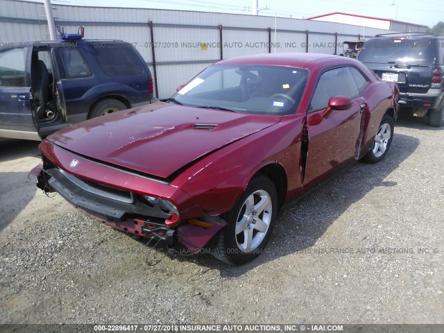 2B3CJ4DV6AH323958 - 2010 DODGE CHALLENGER SE MAROON photo 2