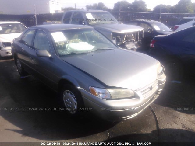 4T1BG22K7WU306673 - 1998 TOYOTA CAMRY CE/LE/XLE 棕色 照片 1