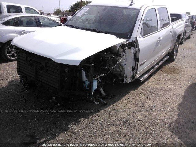 3GCUKREC7JG317760 - 2018 CHEVROLET SILVERADO K1500 LT WHITE photo 2