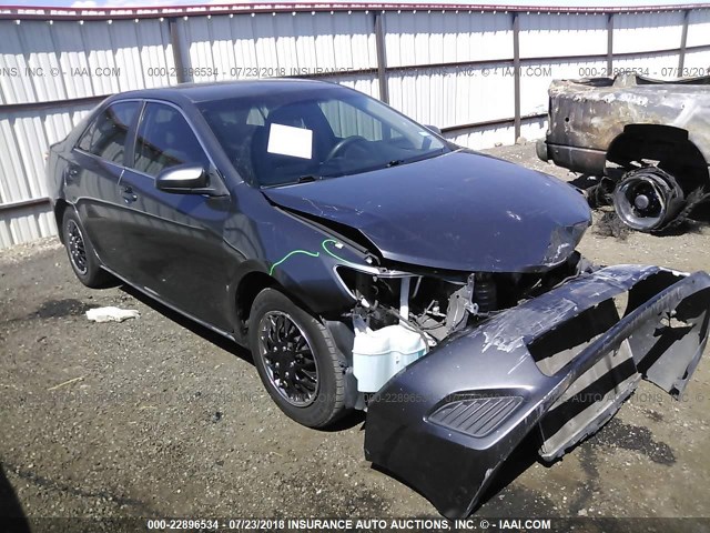 4T4BF1FKXCR165185 - 2012 TOYOTA CAMRY SE/LE/XLE GRAY photo 1
