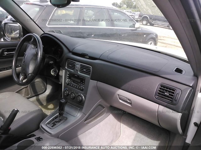 JF1SG65653H731507 - 2003 SUBARU FORESTER 2.5XS თეთრი ფოტო 5