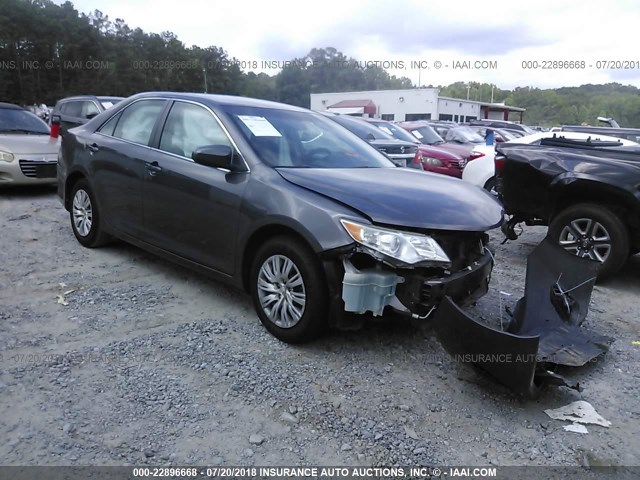 4T1BF1FK2EU817648 - 2014 TOYOTA CAMRY L/SE/LE/XLE GRAY photo 1