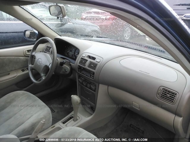 2T1BR18E0WC092780 - 1998 TOYOTA COROLLA VE/CE/LE 蓝色 照片 5