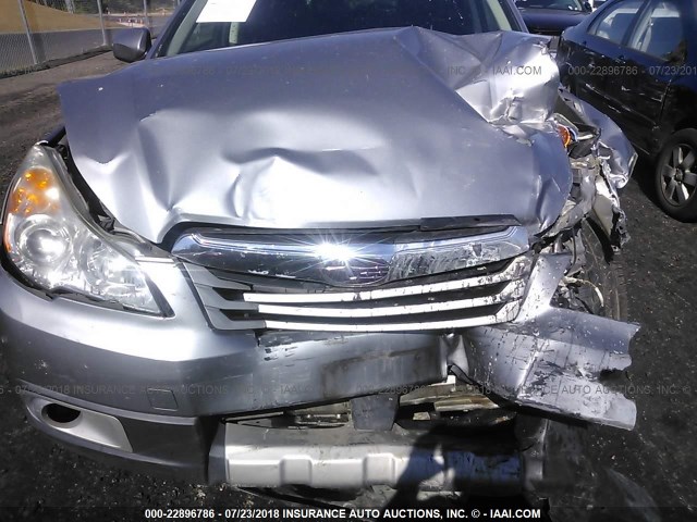 4S4BRBKC5A3379784 - 2010 SUBARU OUTBACK 2.5I LIMITED SILVER photo 6