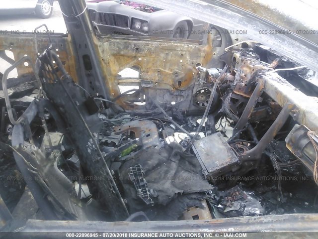 1G8AL52F44Z140753 - 2004 SATURN ION LEVEL 3 SILVER photo 5