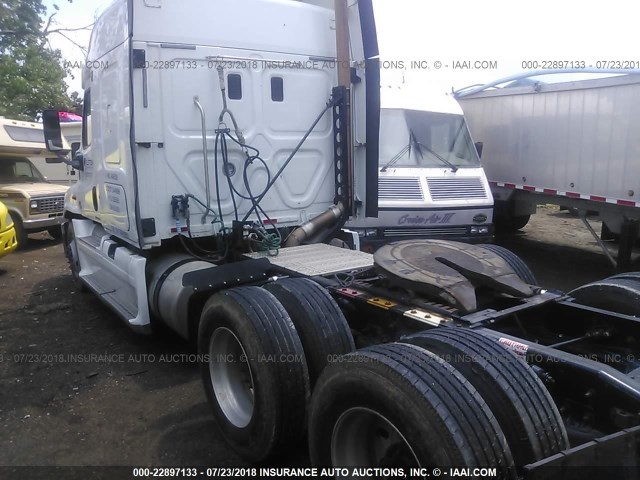 1FUJGLDR2CSBR9955 - 2012 FREIGHTLINER CASCADIA 125  WHITE photo 3