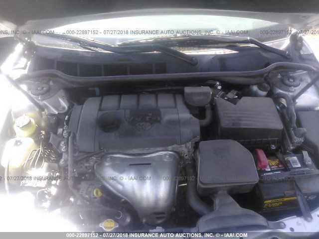 4T1BF3EKXBU164768 - 2011 TOYOTA CAMRY SE/LE/XLE SILVER photo 10