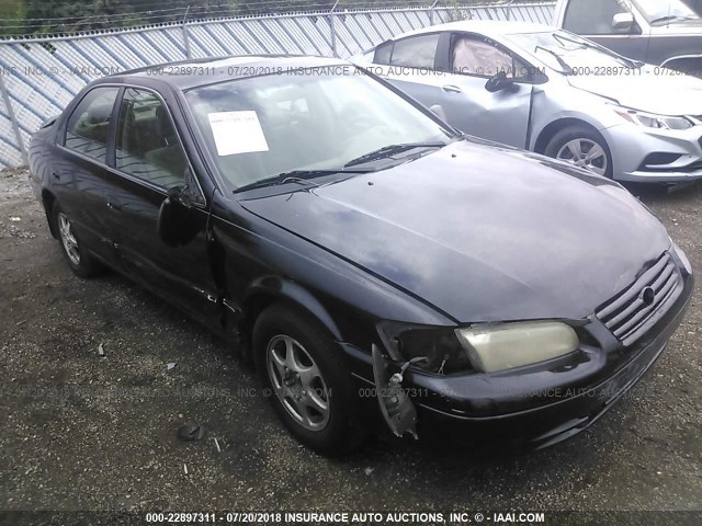 JT2BG22K8V0095048 - 1997 TOYOTA CAMRY LE/XLE BLACK photo 1