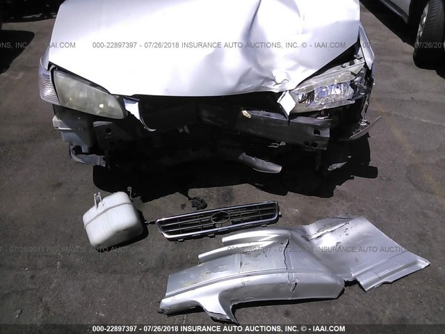 4T1BG22K2YU623974 - 2000 TOYOTA CAMRY CE/LE/XLE 银色 照片 6