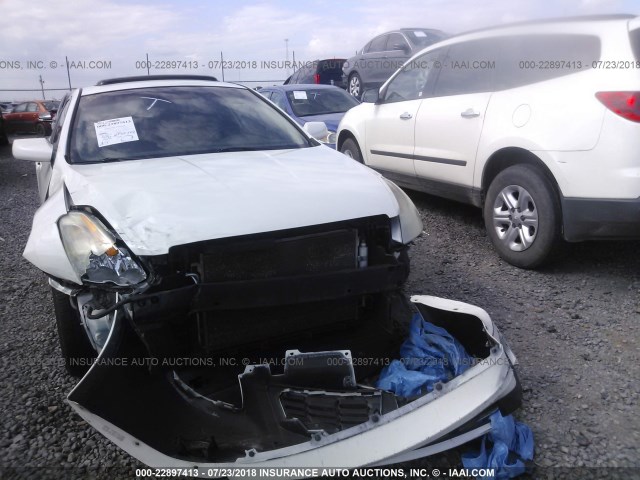 1N4AL24E39C121877 - 2009 NISSAN ALTIMA 2.5S WHITE photo 6