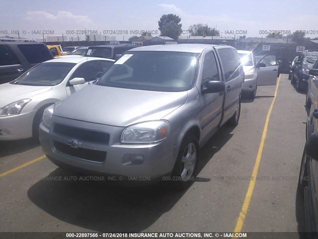1GNDV23168D178705 - 2008 CHEVROLET UPLANDER LS SILVER photo 2