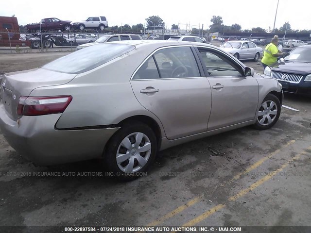 4T1BE46KX8U223785 - 2008 TOYOTA CAMRY CE/LE/XLE/SE TAN photo 4