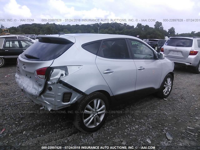 KM8JUCAC0DU623440 - 2013 HYUNDAI TUCSON GLS/LIMITED SILVER photo 4