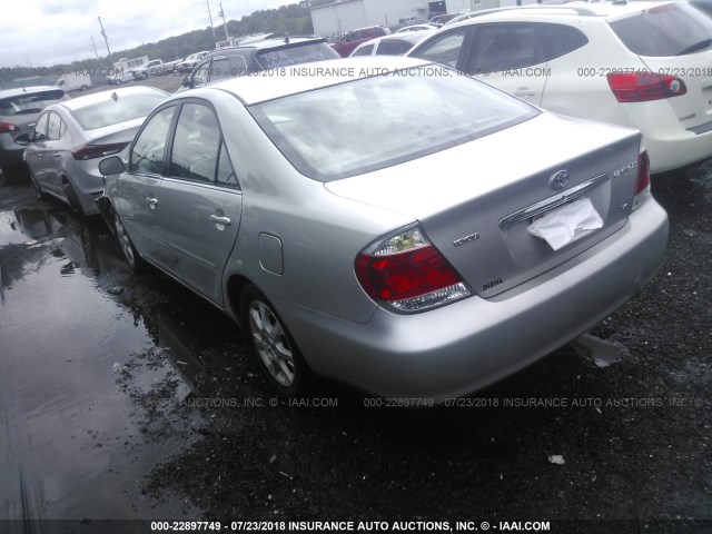 4T1BF30K55U618209 - 2005 TOYOTA CAMRY LE/XLE/SE 银色 照片 3