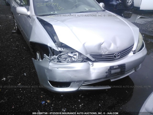 4T1BF30K55U618209 - 2005 TOYOTA CAMRY LE/XLE/SE 银色 照片 6