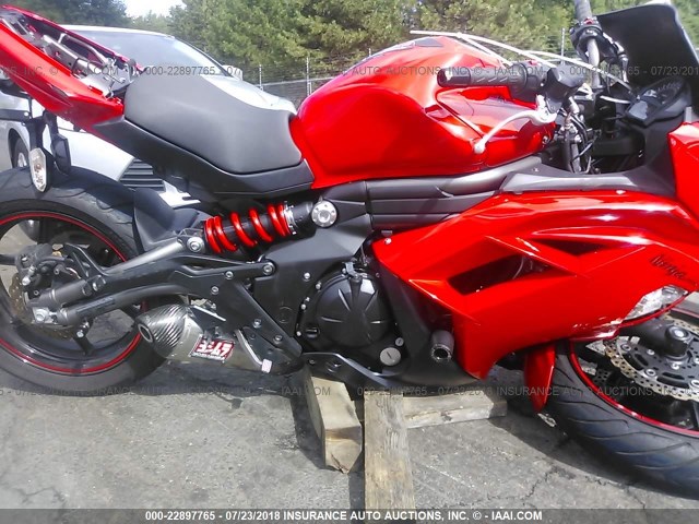 JKAEXEE14CDA06085 - 2012 KAWASAKI EX650 EC RED photo 8