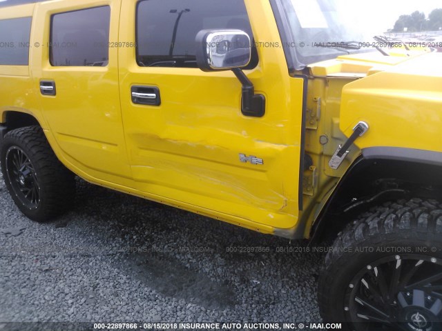 5GRGN23UX3H136828 - 2003 HUMMER H2 YELLOW photo 6