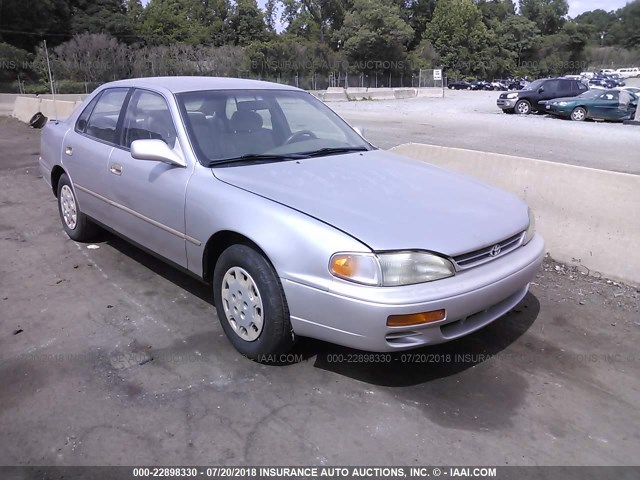 JT2BG12K6T0372738 - 1996 TOYOTA CAMRY DX/LE/XLE Champagne photo 1