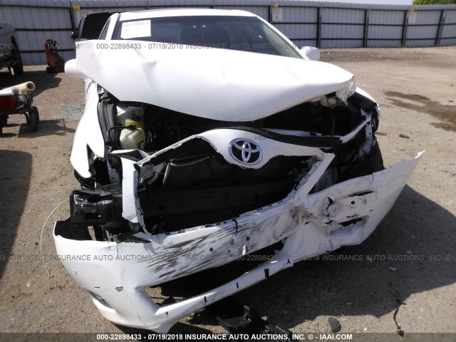 4T1BF3EK1BU598884 - 2011 TOYOTA CAMRY SE/LE/XLE WHITE photo 6