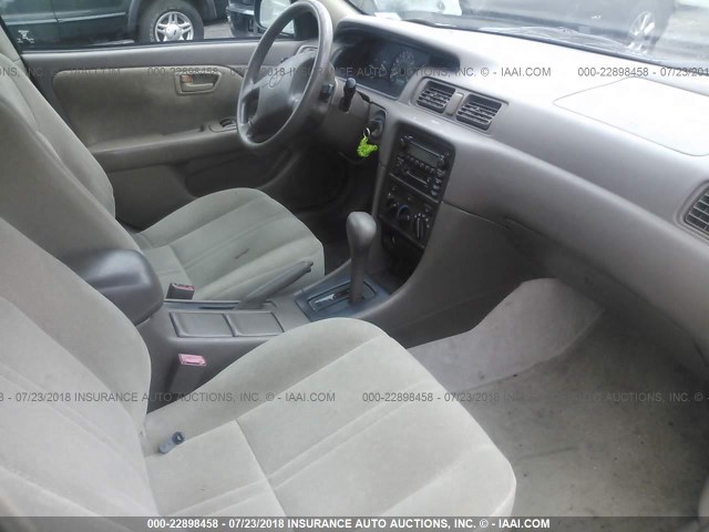 4T1BG22K8YU998073 - 2000 TOYOTA CAMRY CE/LE/XLE 绿色 照片 5