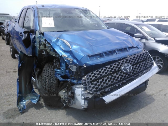 5TFRM5F17JX125157 - 2018 TOYOTA TUNDRA DOUBLE CAB SR/SR5 BLUE photo 6