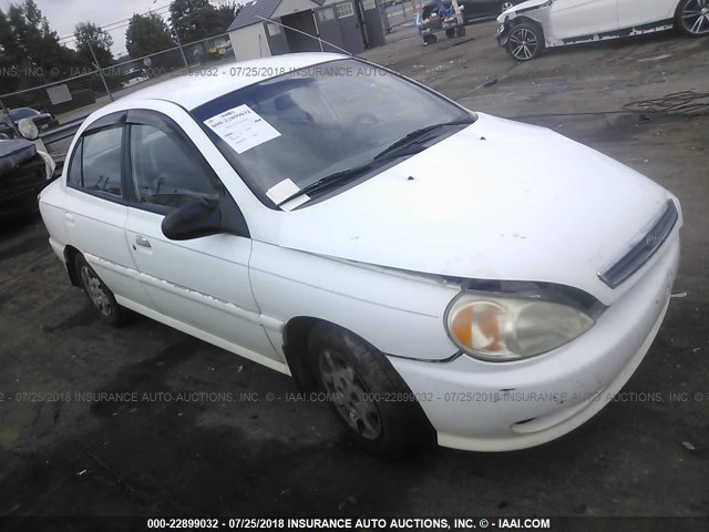 KNADC123216073811 - 2001 KIA RIO WHITE photo 1